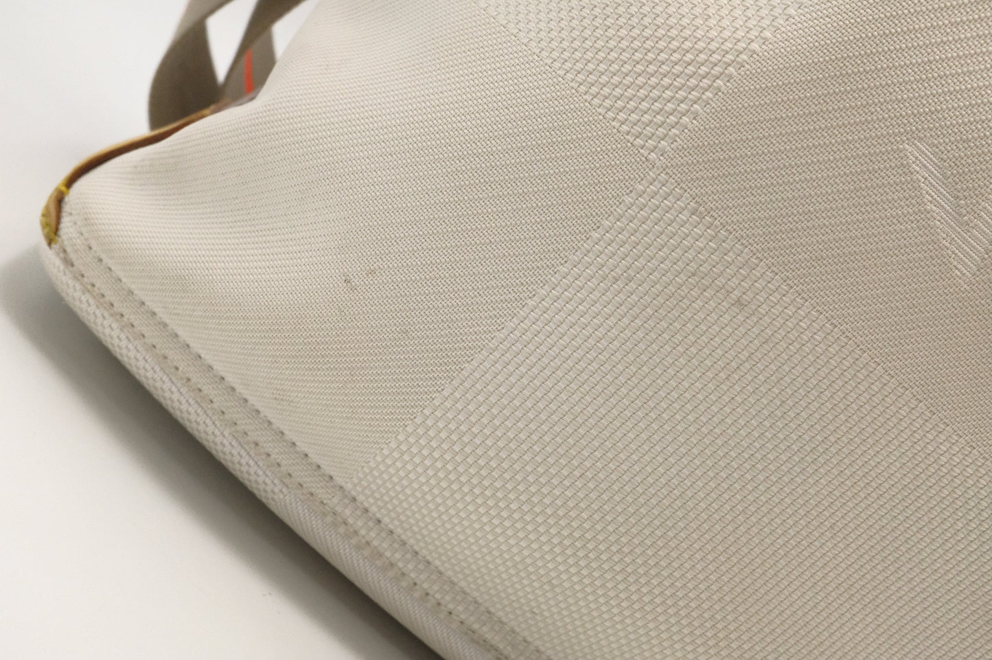 Louis Vuitton America's Cup Volunteer Shoulder Bag in White Damier Geant Canvas