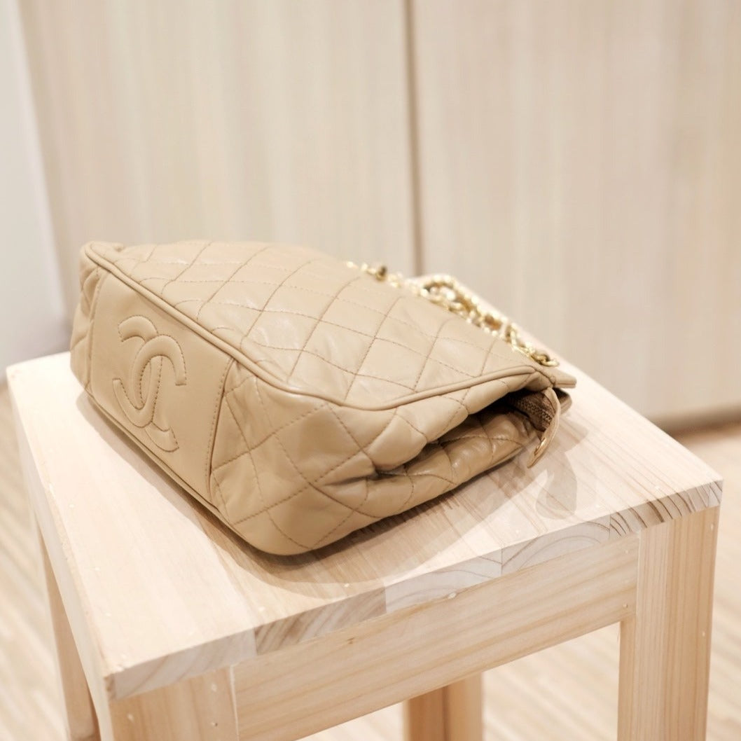 Chanel vintage chestnut gold chain shoulder bag