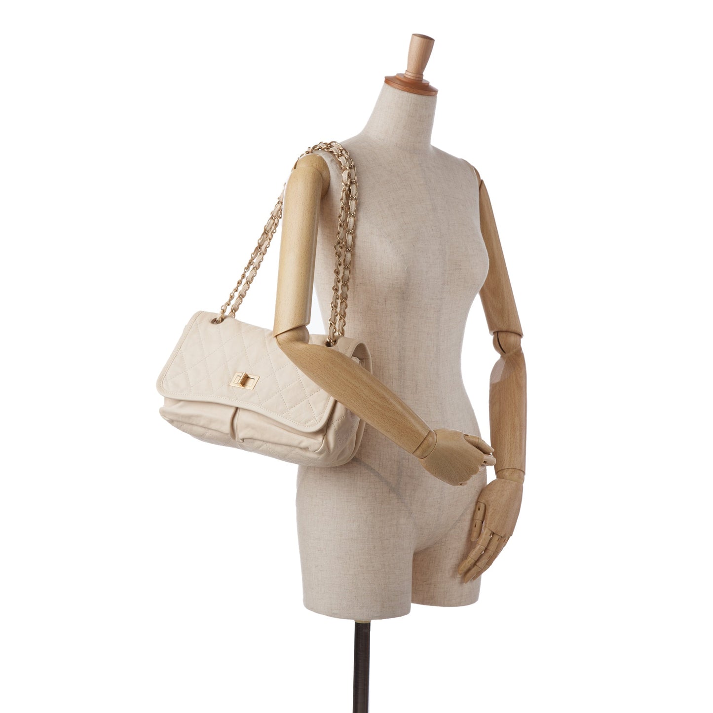 White Chanel Natural Beauty Split Pocket Shoulder Bag