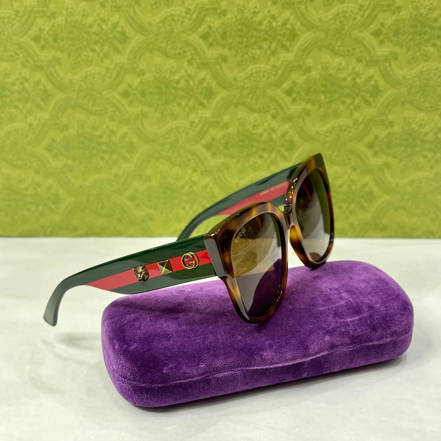 Gucci - Solaires modèle GG5900S-002