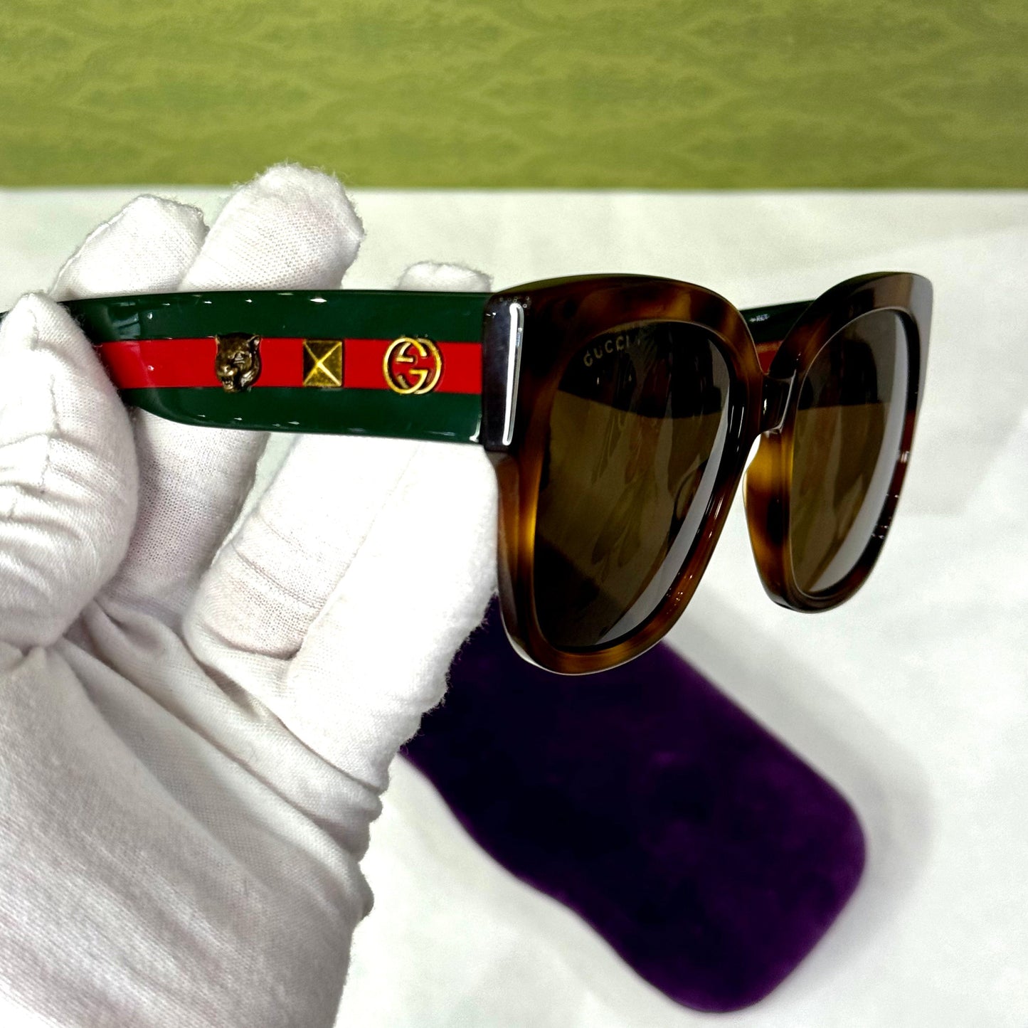 Gucci - Solaires modèle GG5900S-002