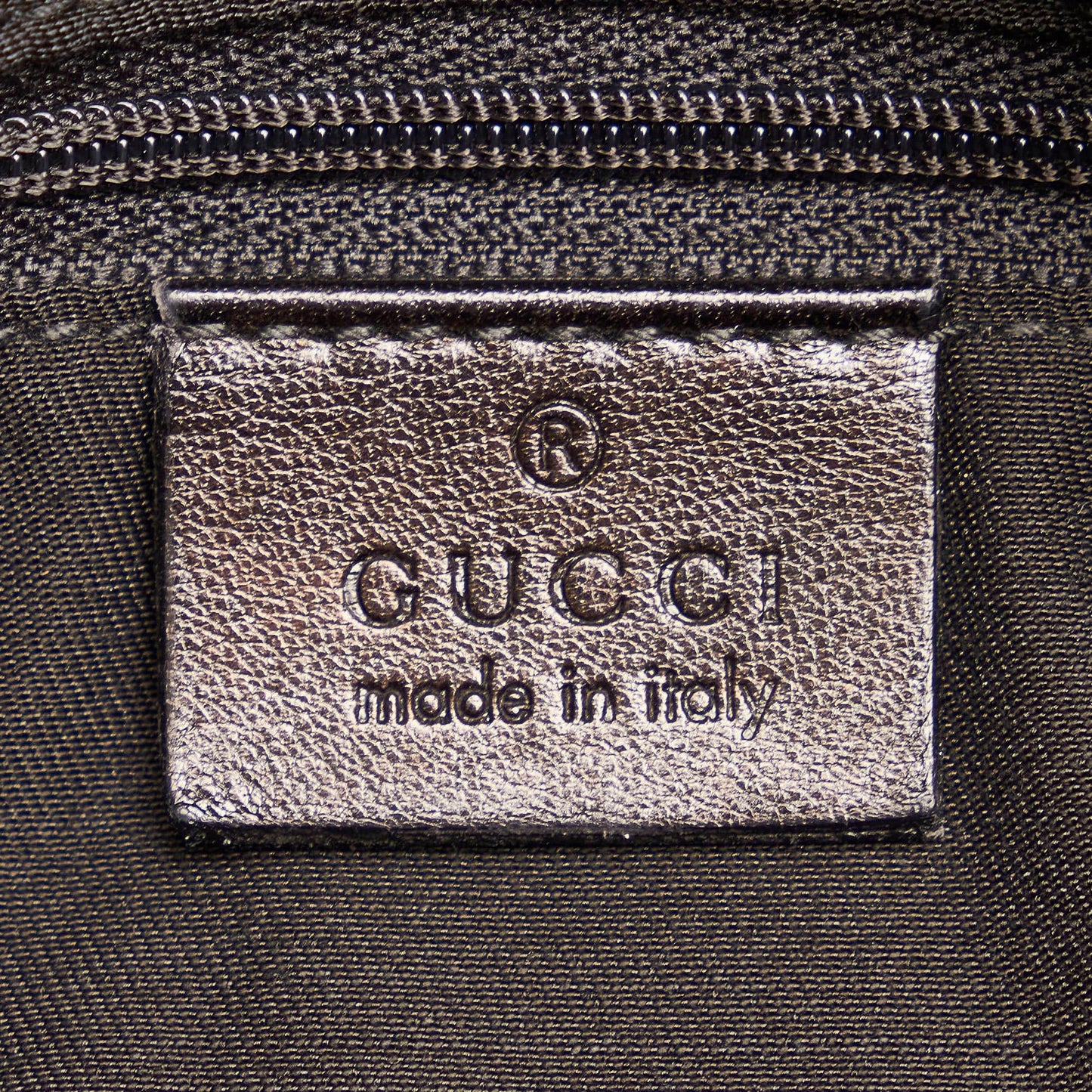 Gucci Abbey D-Ring Patent Leather Handbag (SHG-37233)
