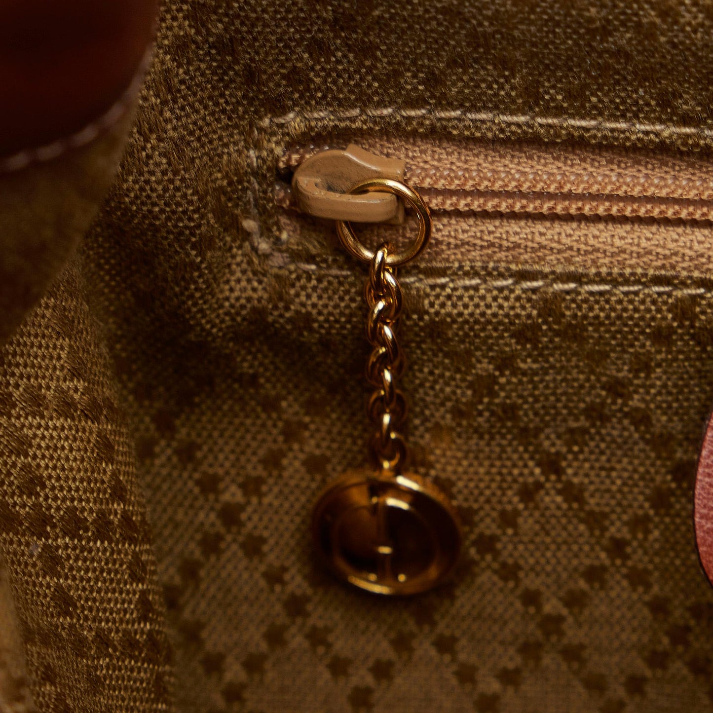 Gucci Bamboo Backpack (SHG-05UokS)