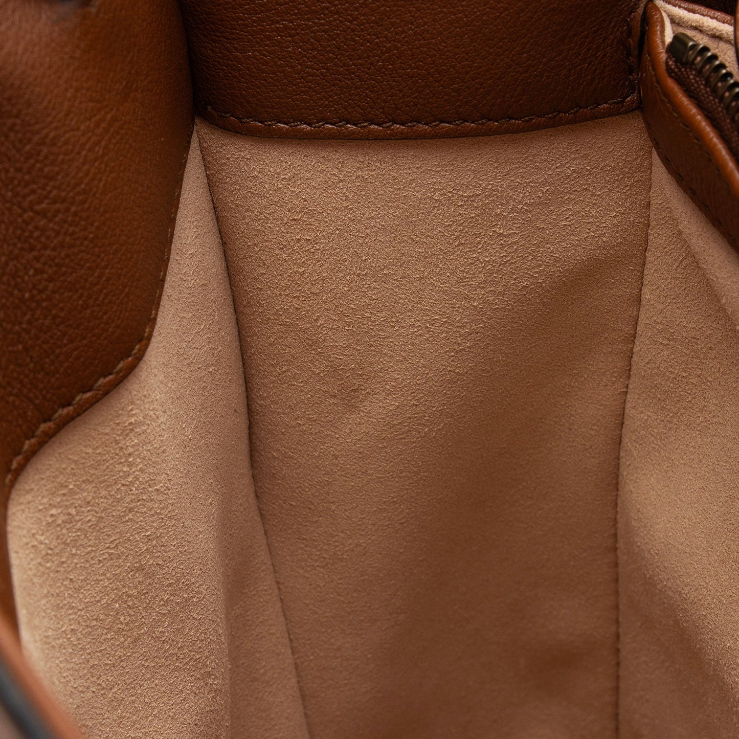 Gucci Cuir Leather Diana Medium Tote (SHF-VwOAIt)