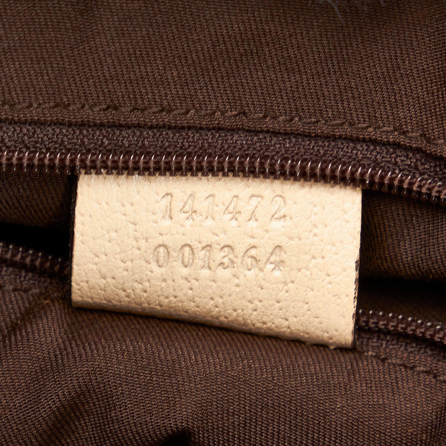 Gucci GG Canvas Abbey D-Ring Tote (SHG-sXPckG)