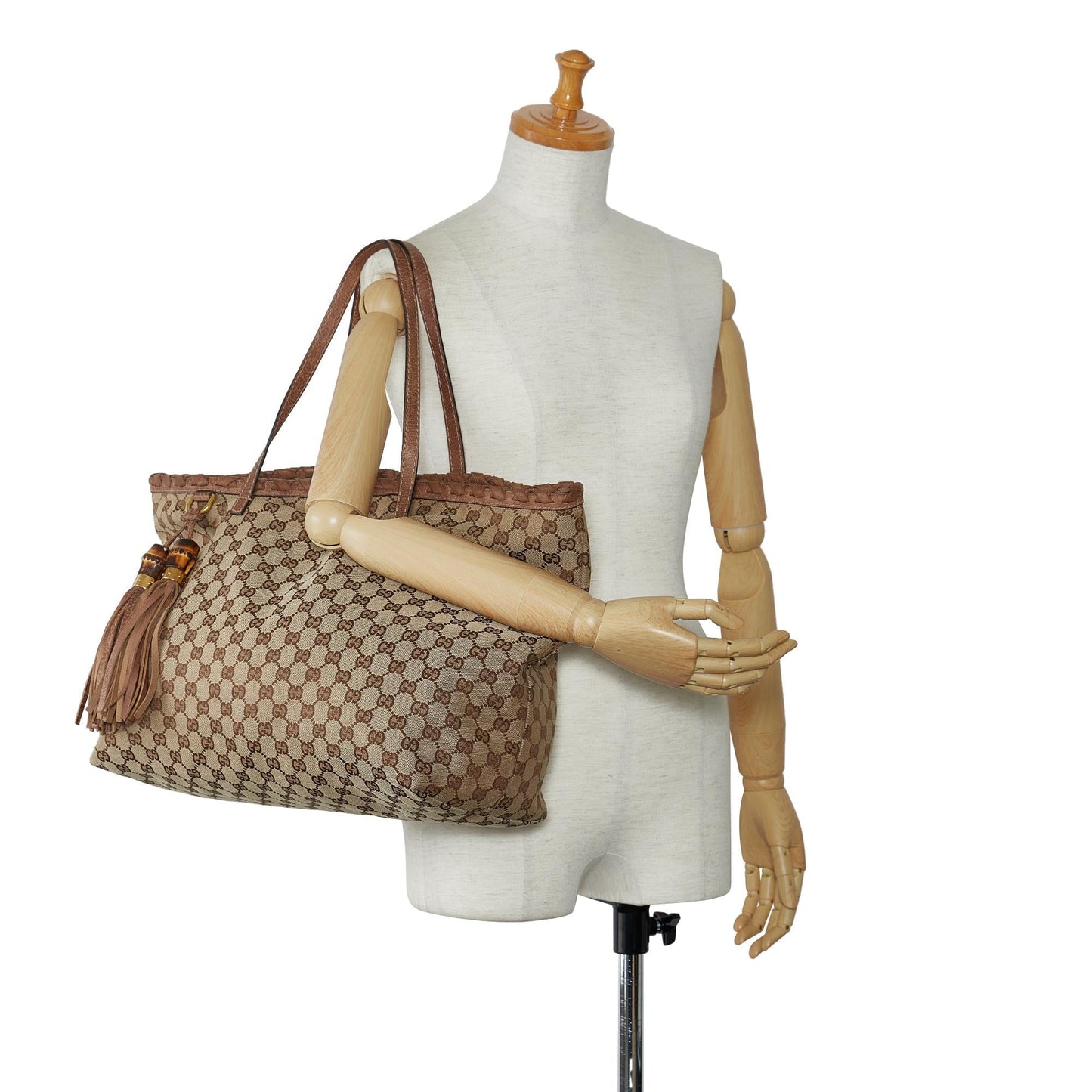 Gucci GG Canvas Bamboo Tassel Tote (SHG-LLt9jD)