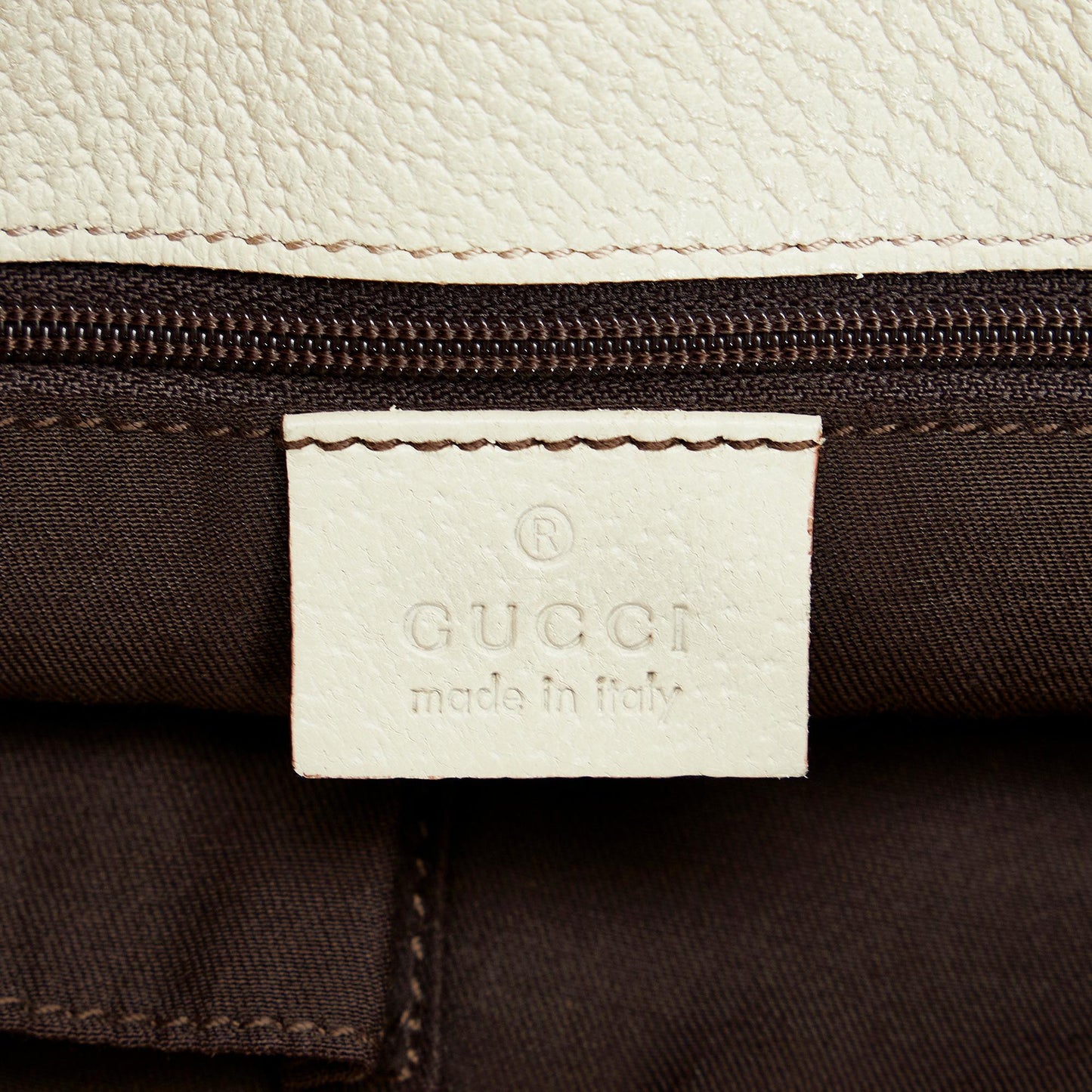 Gucci GG Canvas Eclipse Tote Bag (SHG-Yw5Xsh)