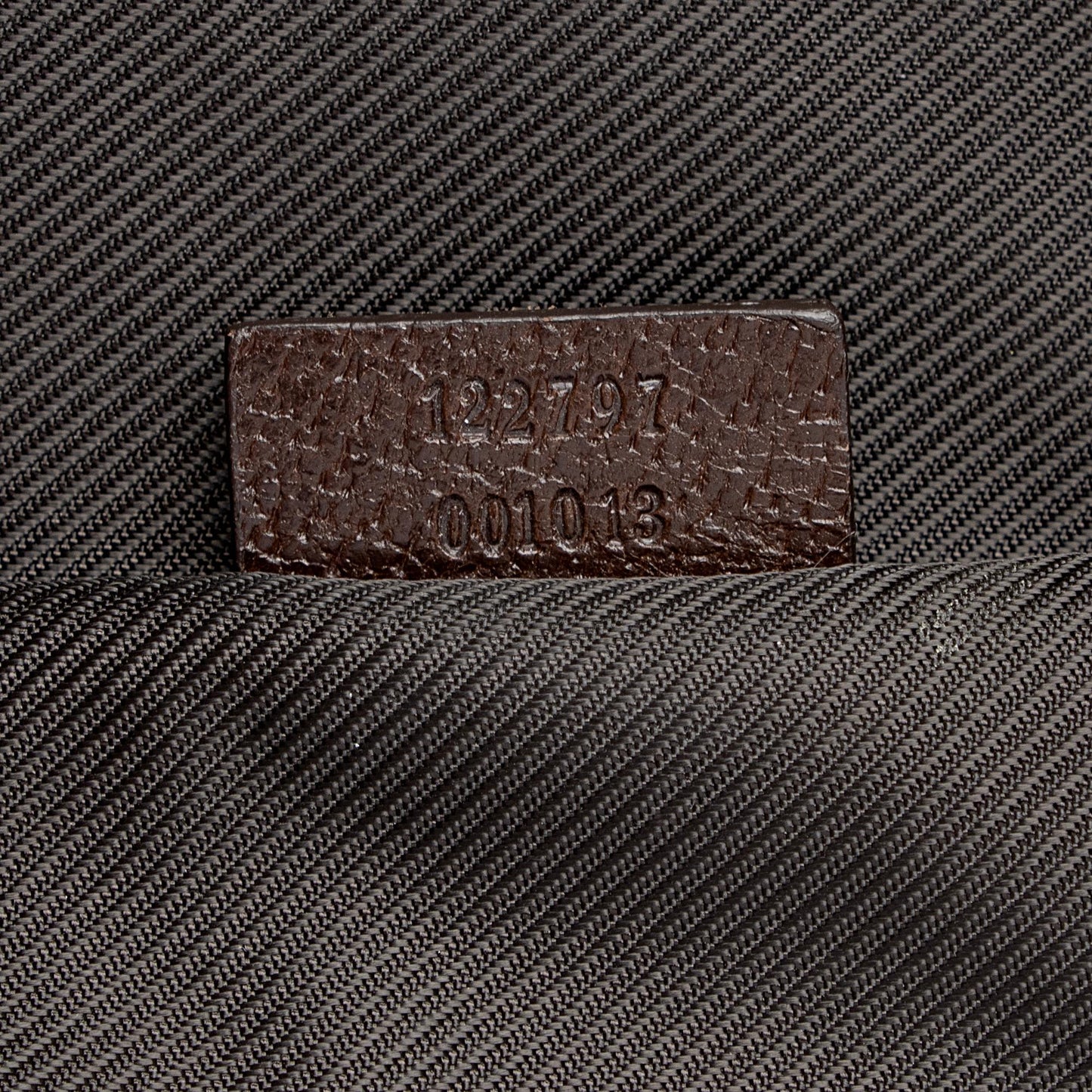Gucci GG Canvas Front Pocket Convertible Large Tote (SHF-DbPq0d)