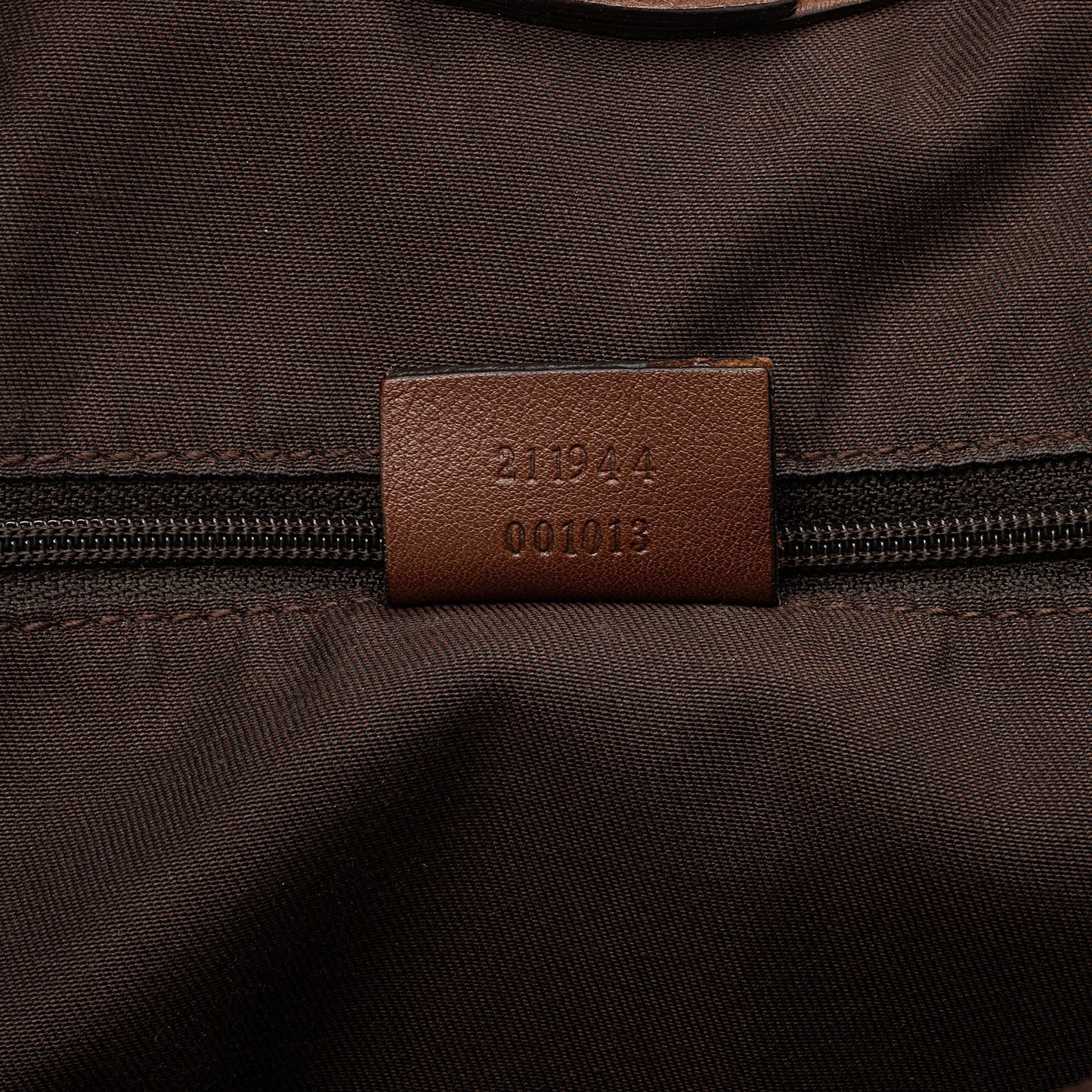 Gucci GG Canvas Sukey Medium Tote (SHF-PAQjHW)