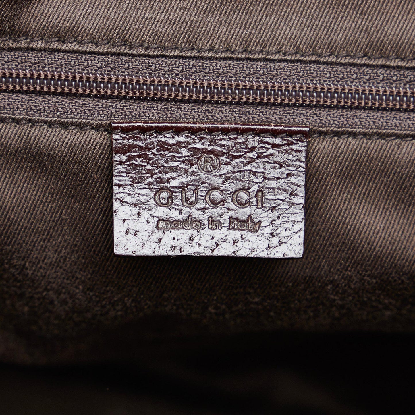 Gucci GG Canvas Tote (SHG-RviNOZ)