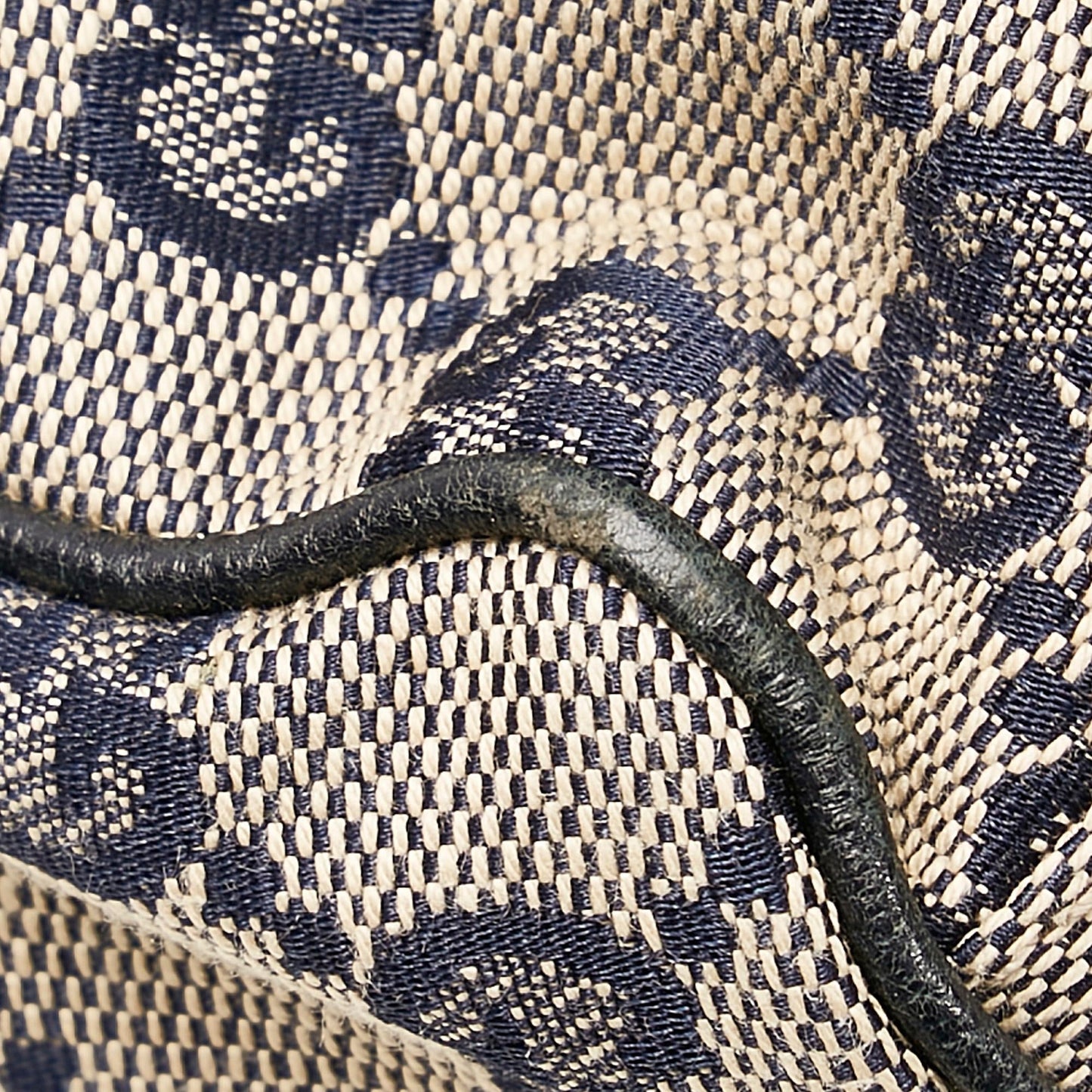 Gucci GG Canvas Web Pop Tote Bag (SHG-8Vt96e)