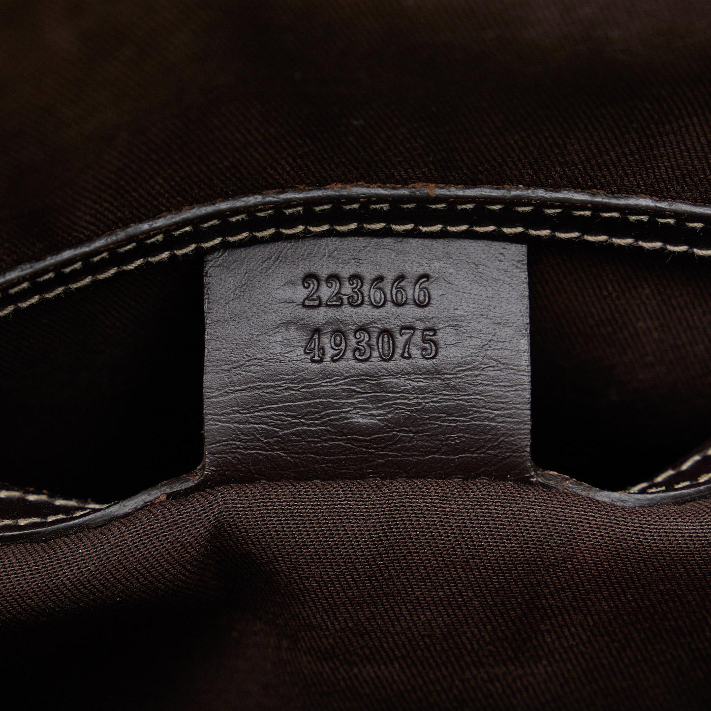 Gucci GG Supreme Crossbody Bag (SHG-Eqc1KN)