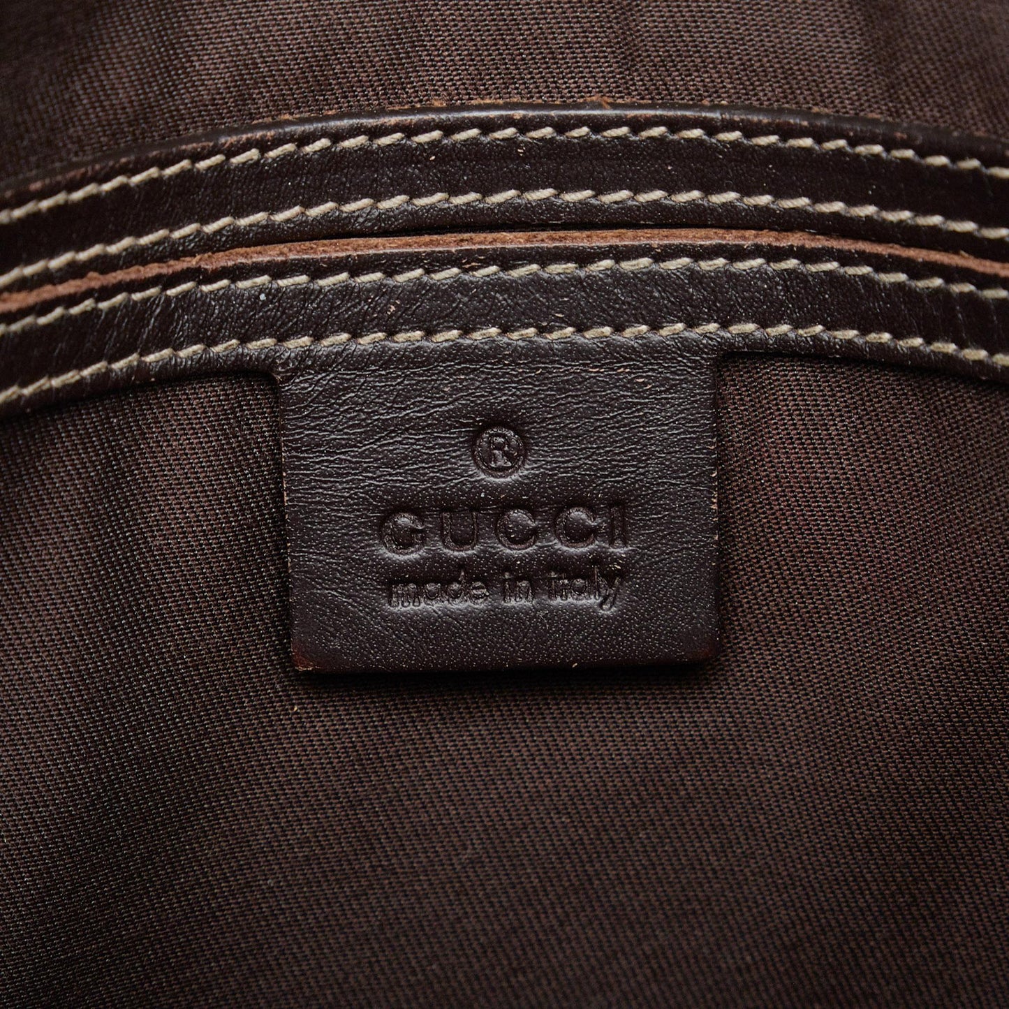 Gucci GG Supreme Crossbody Bag (SHG-Eqc1KN)