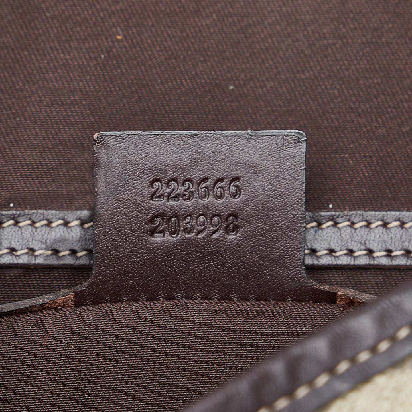 Gucci GG Supreme Crossbody (SHG-PJux71)