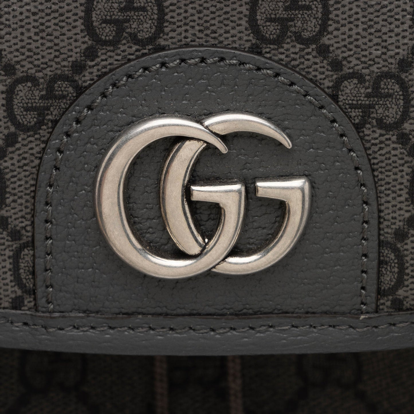Gucci GG Supreme Ophidia Medium Flap Backpack (SHF-CmfPnj)