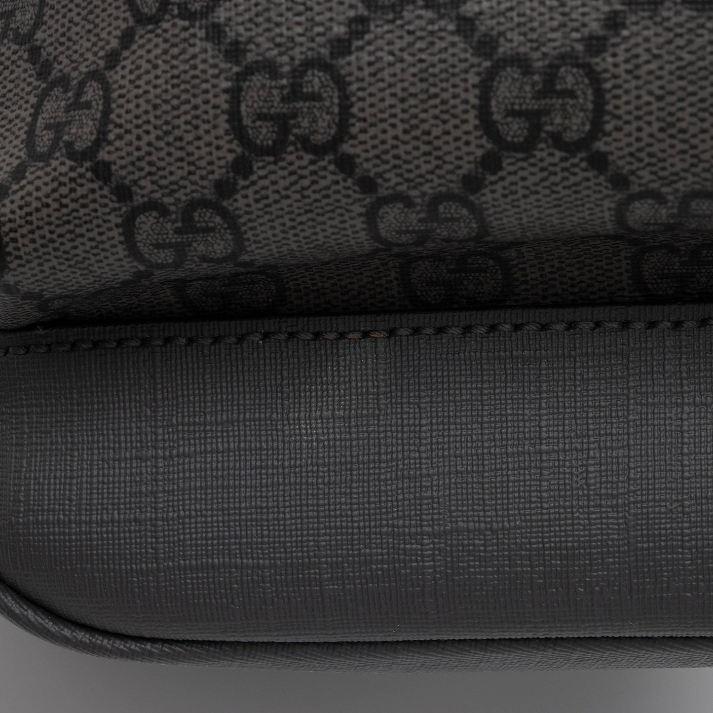 Gucci GG Supreme Ophidia Medium Flap Backpack (SHF-CmfPnj)