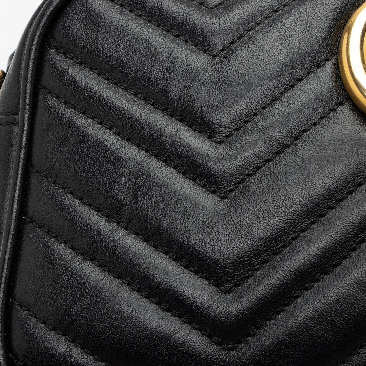 Gucci Matelasse Leather GG Marmont Small Shoulder Bag (SHF-Abtg9L)