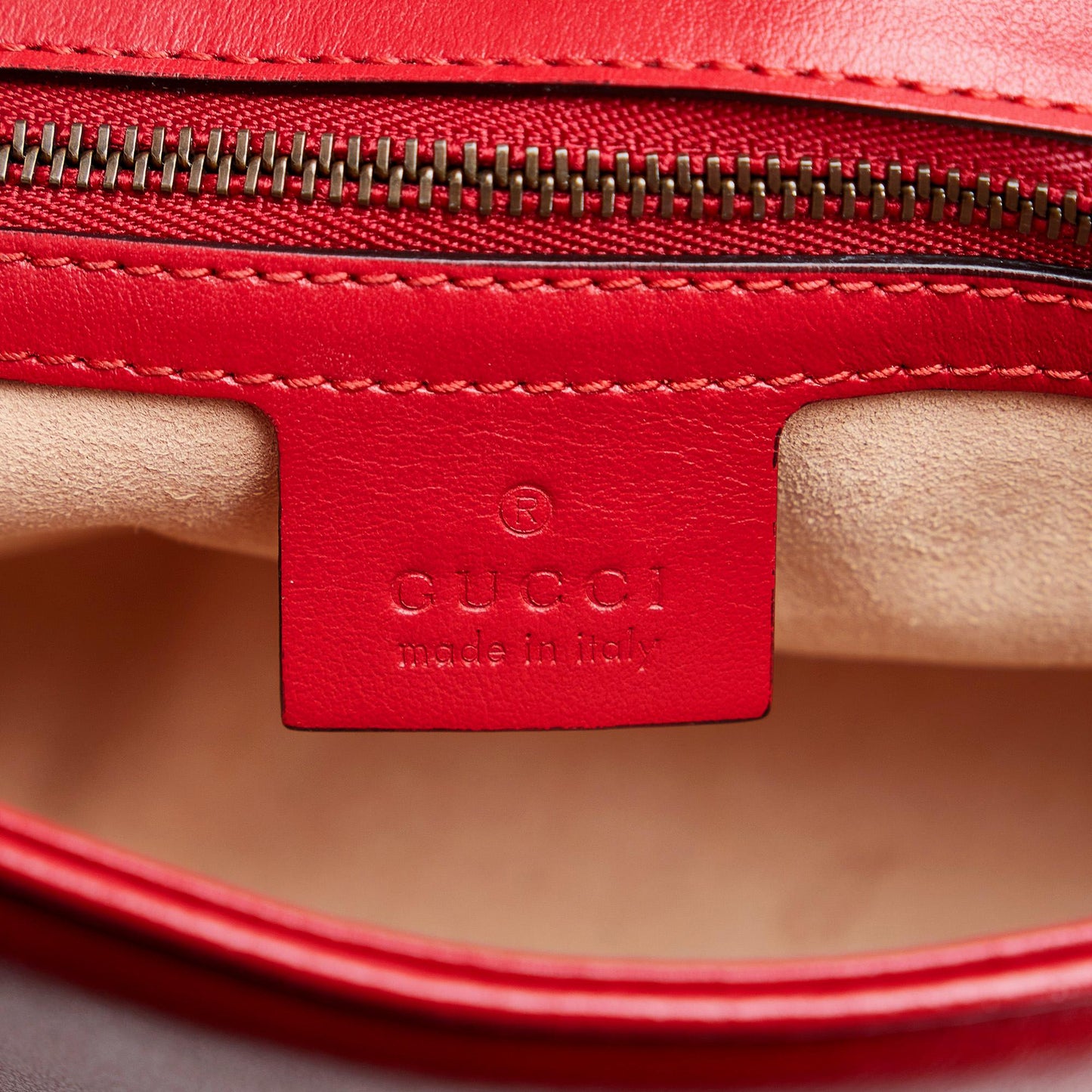 Gucci Small GG Marmont Crossbody (SHG-QjNk6w)