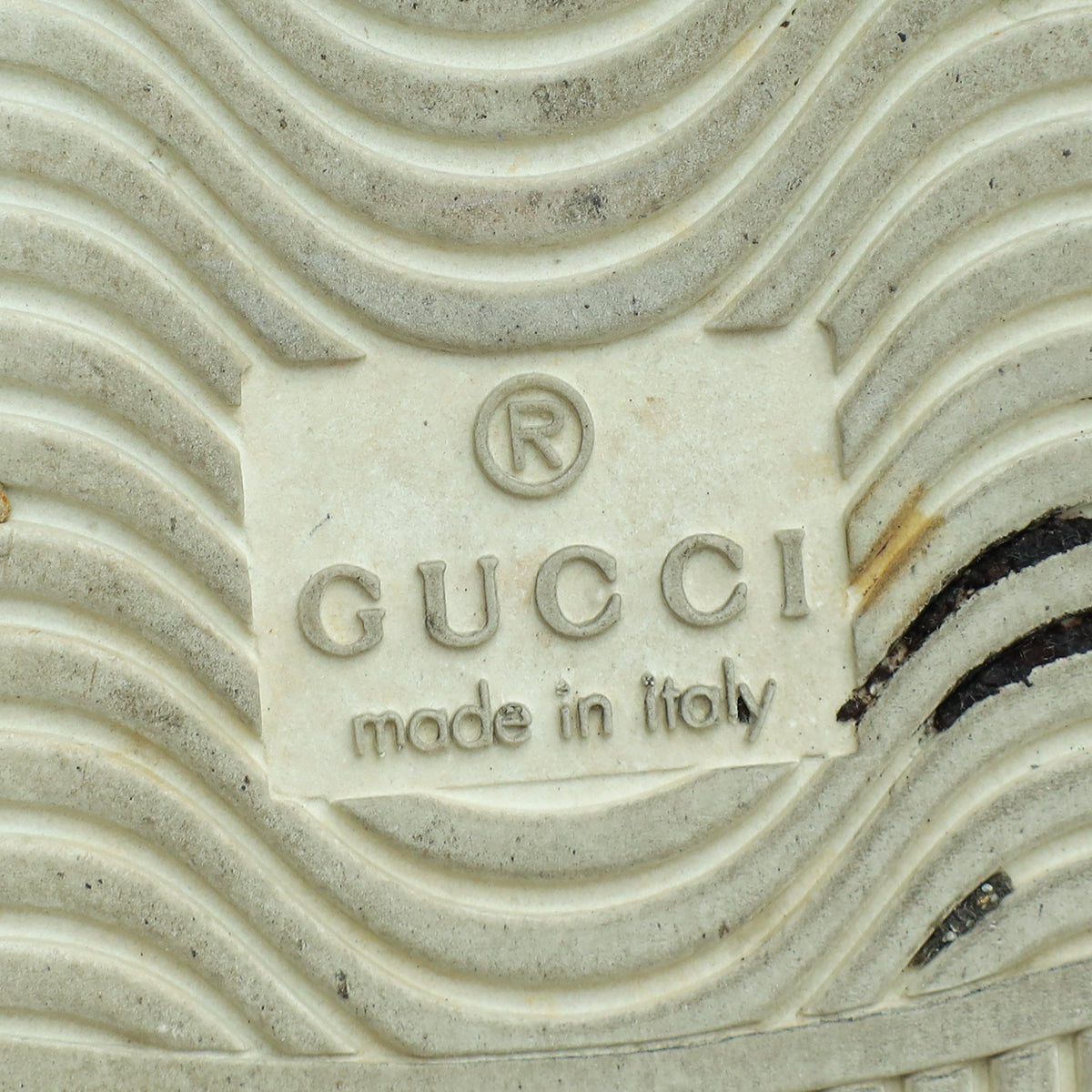 Gucci White Arrow Embroidered Ace Sneakers 38