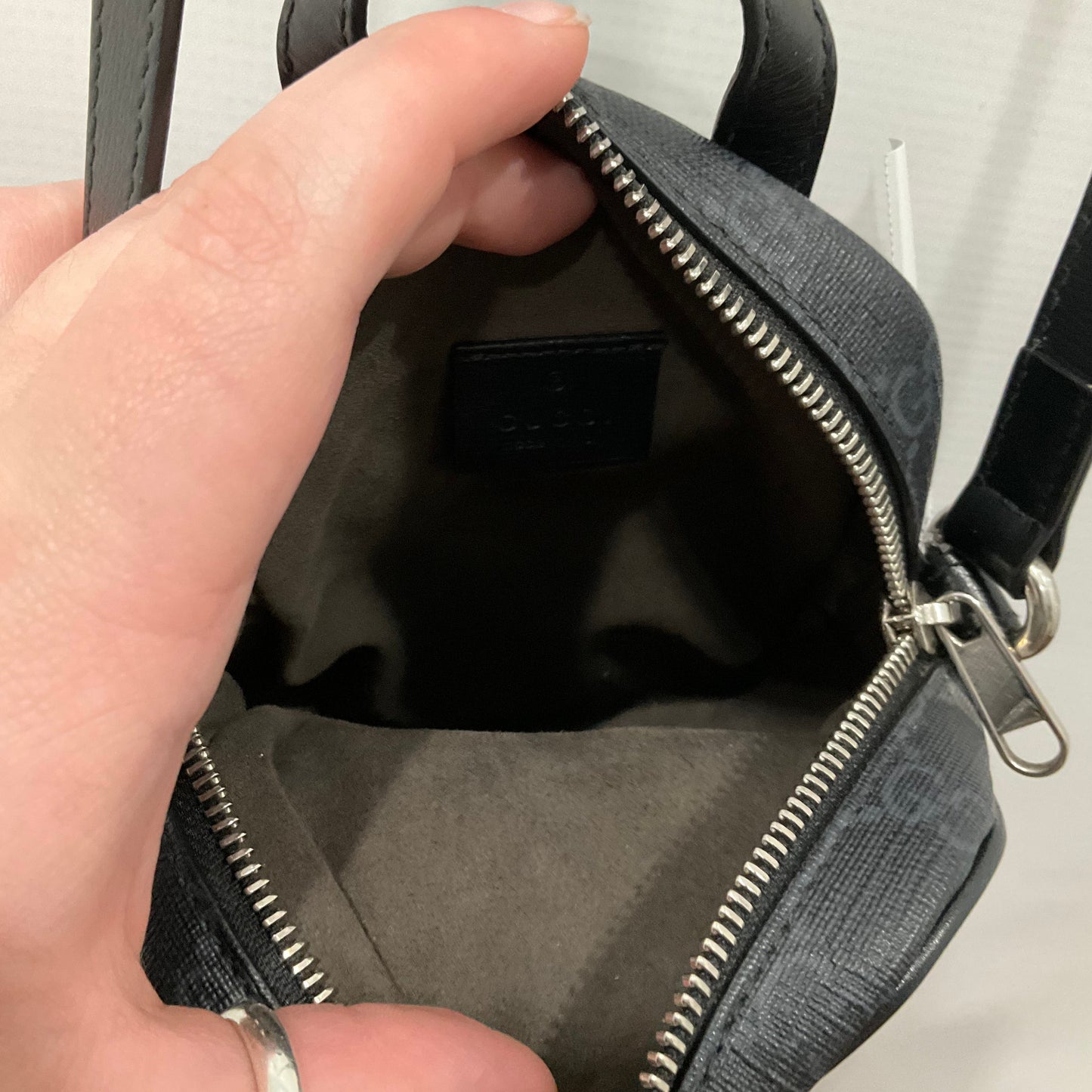 Crossbody Designer By Gucci Size: Small