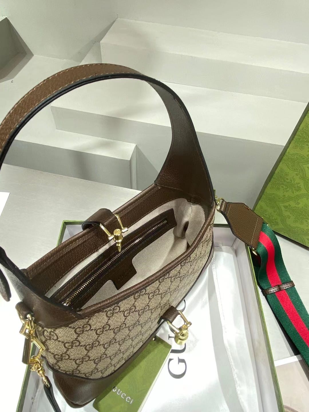 Gucci Canvas Jackie (Crossbody Shoulder) Handbag