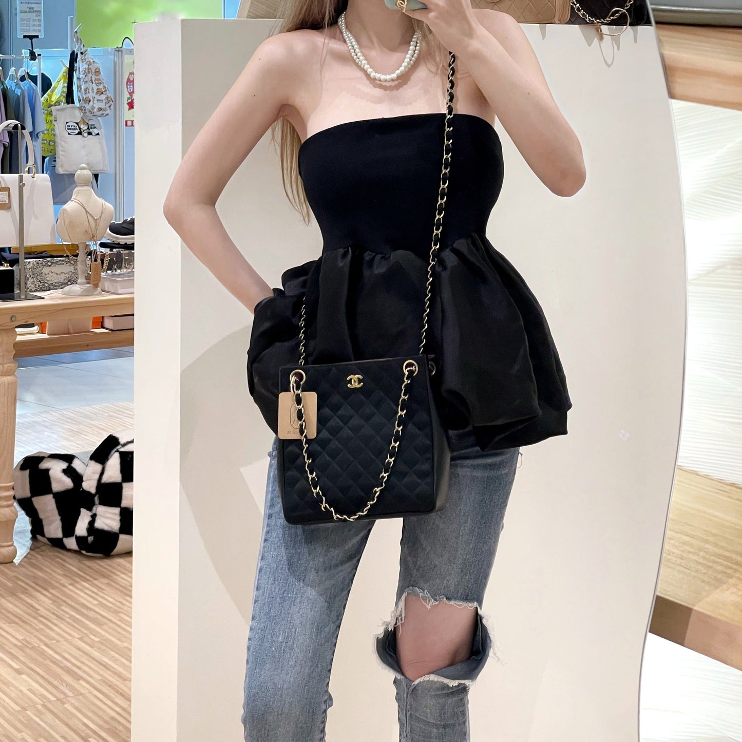 Chanel vintage shoulder bag