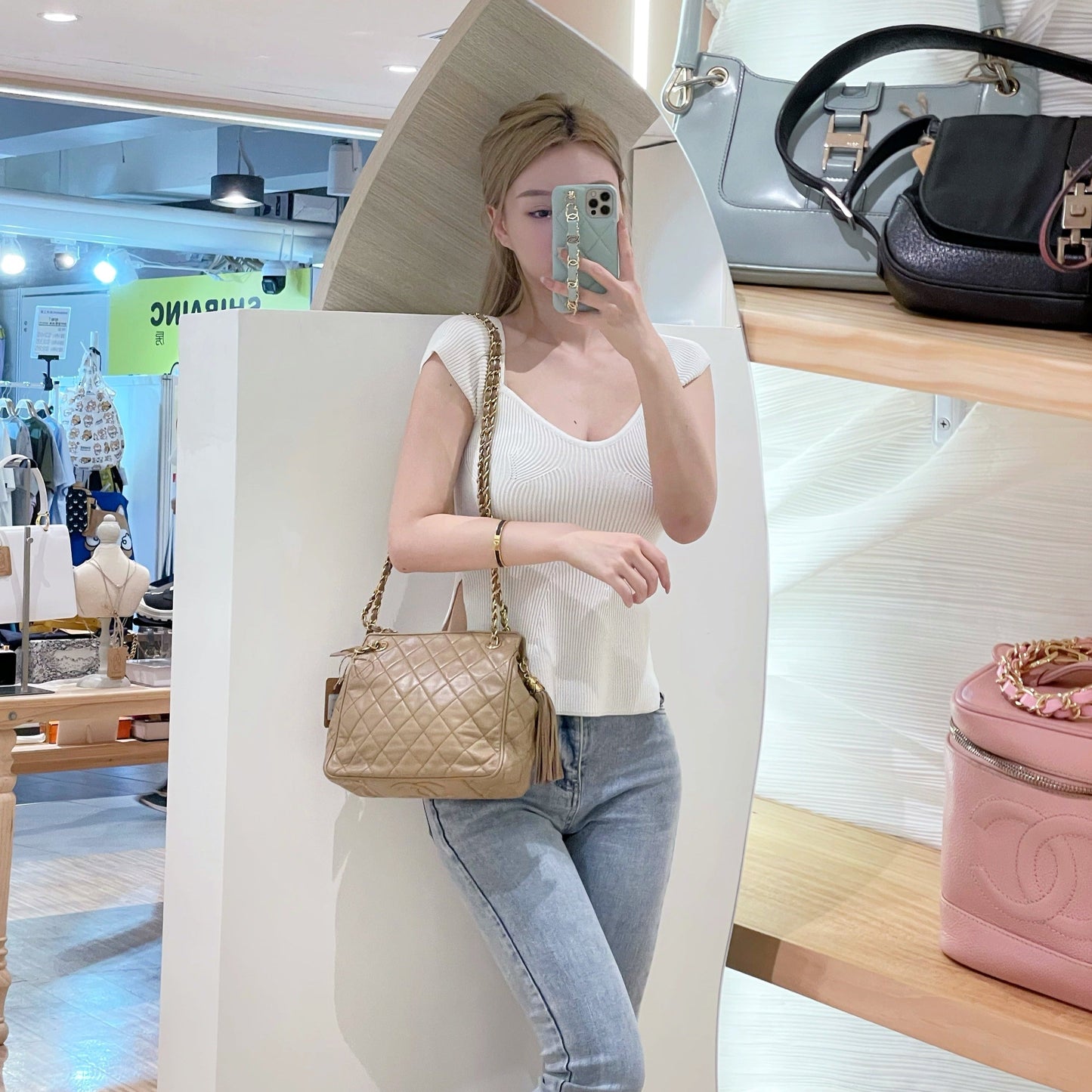 Chanel vintage chestnut gold chain shoulder bag
