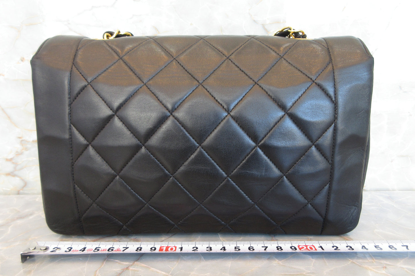 CHANEL/シャネル ダイアナマトラッセチェーンショルダーバッグ ラムスキン ブラック/ゴールド金具 ショルダーバッグ 700070149