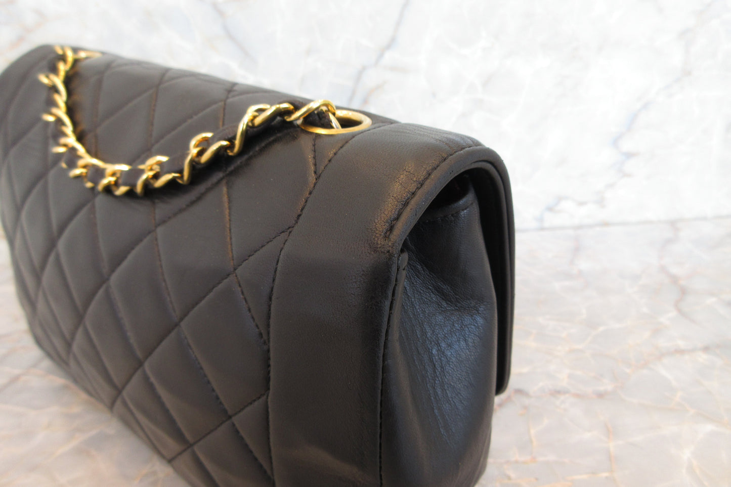 CHANEL/シャネル ダイアナマトラッセチェーンショルダーバッグ ラムスキン ブラック/ゴールド金具 ショルダーバッグ 700070149
