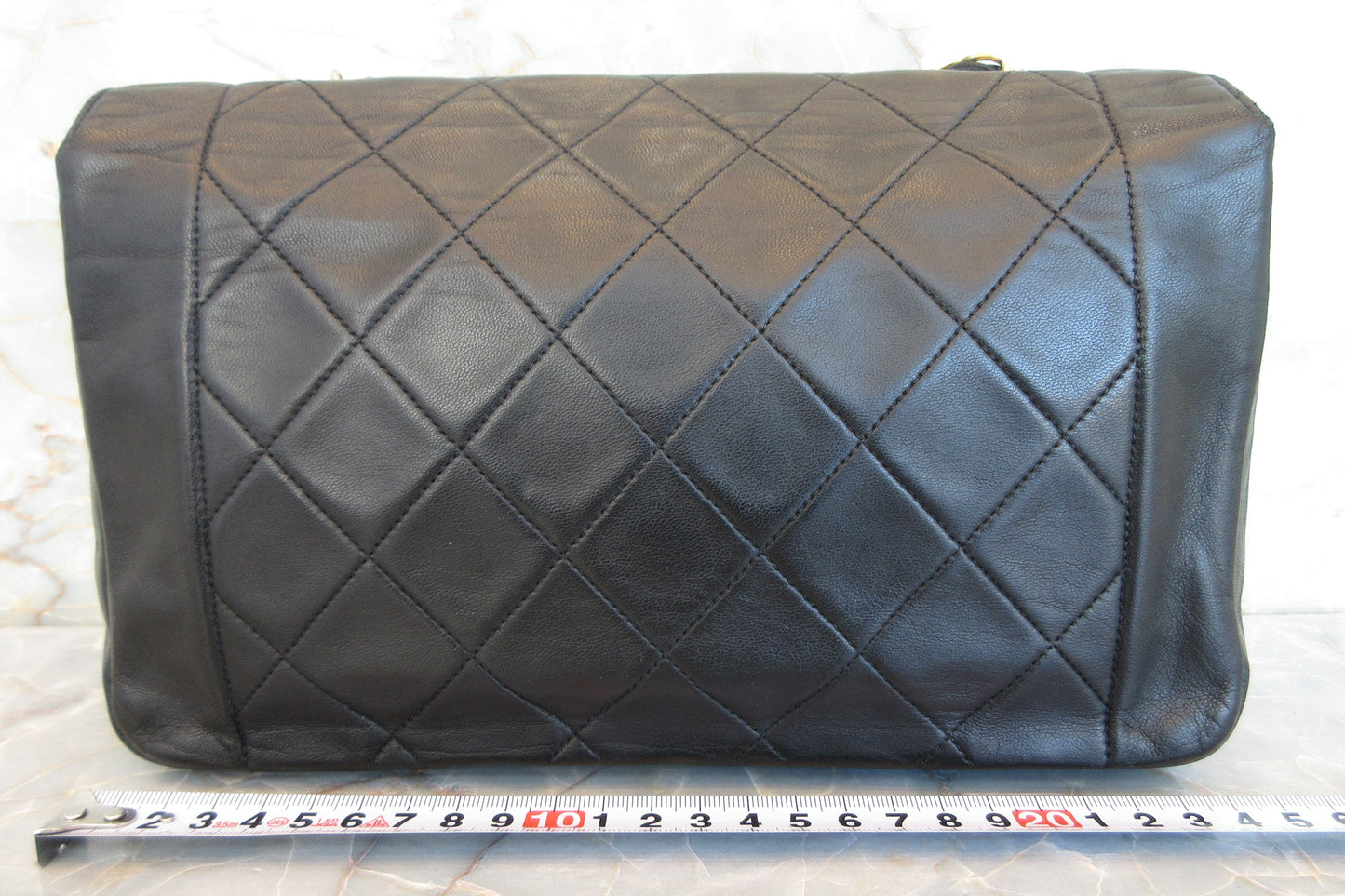 CHANEL/シャネル ダイアナマトラッセチェーンショルダーバッグ ラムスキン ブラック/ゴールド金具 ショルダーバッグ 700070150