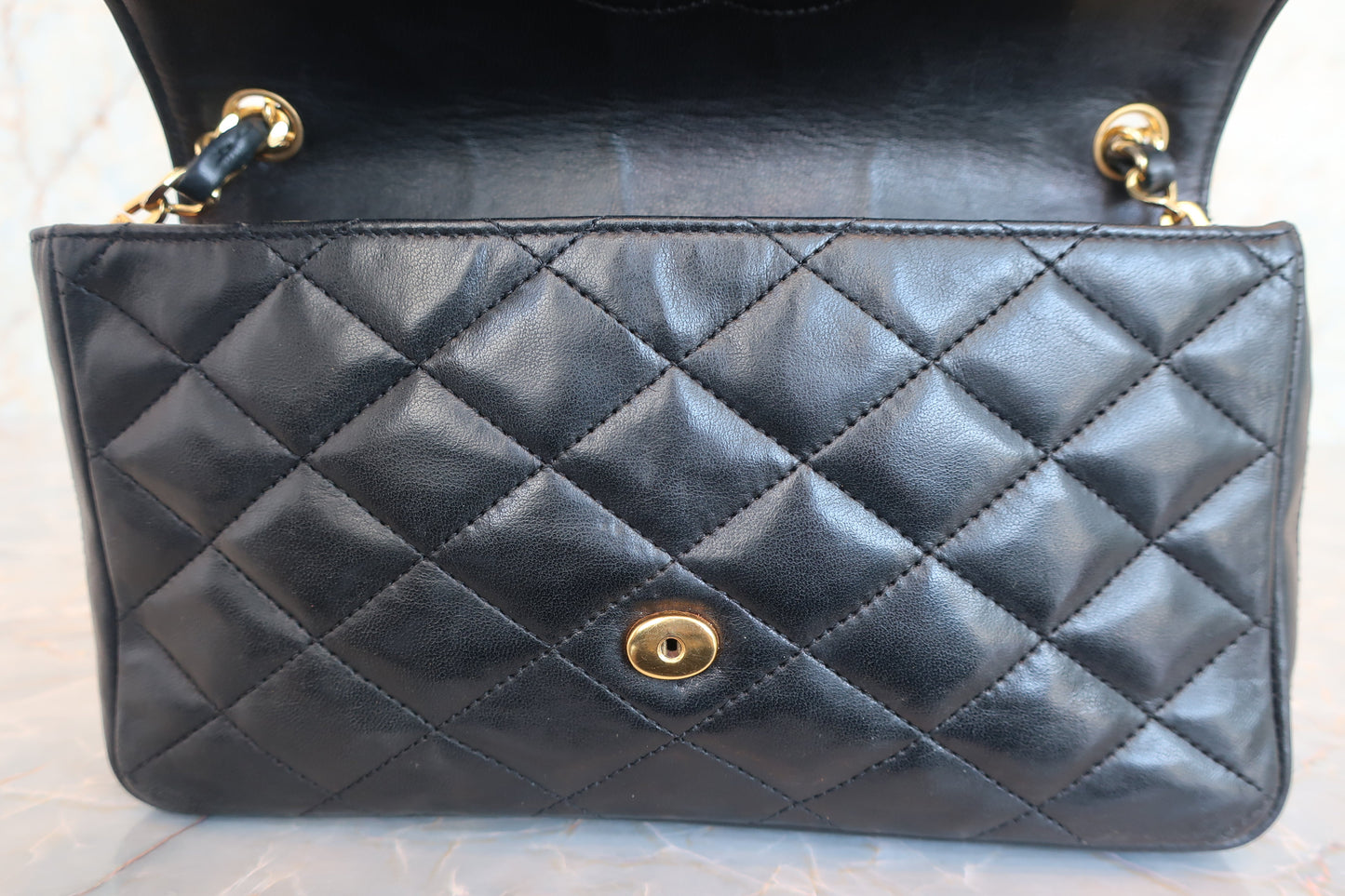 CHANEL/シャネル デカココチェーンショルダーバッグ ラムスキン ブラック/ゴールド金具 ショルダーバッグ 700060270