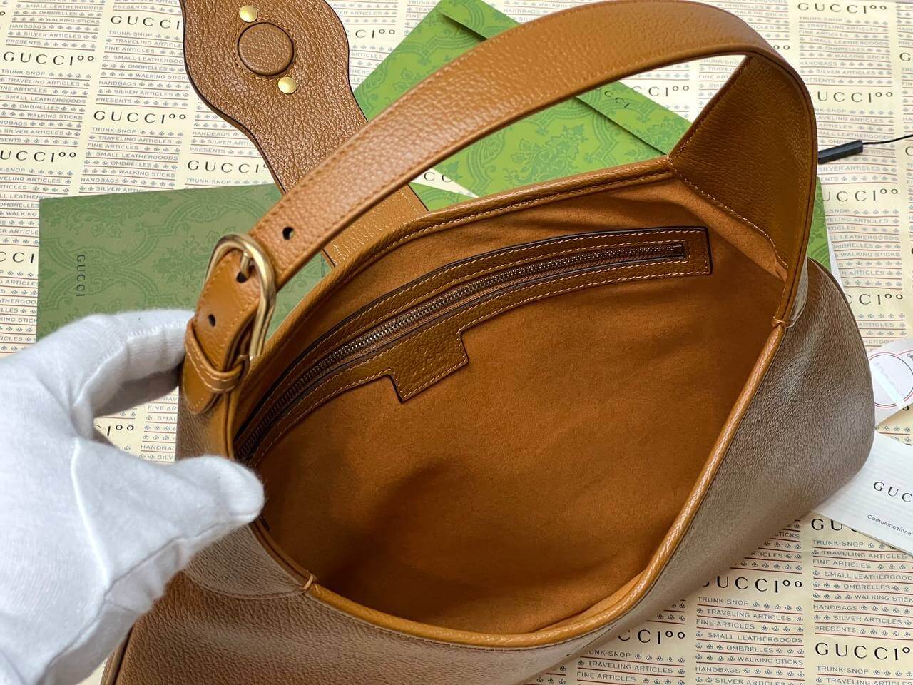 Gucci Aphrodite large shoulder bag brown