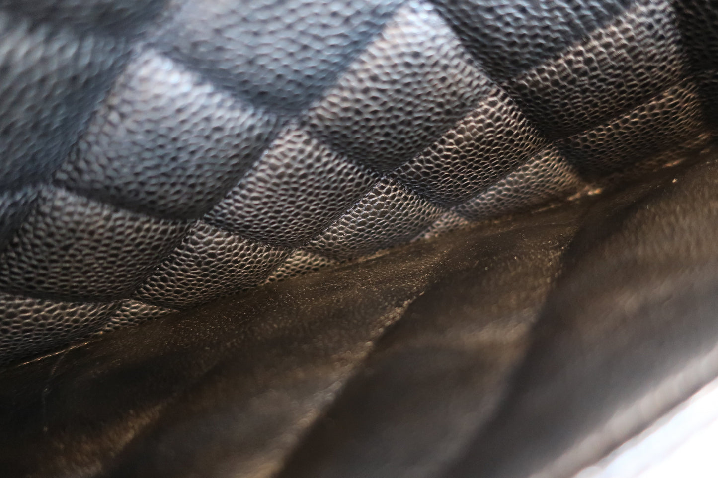 CHANEL/シャネル 中マトラッセシングルフラップチェーンショルダーバッグ キャビアスキン ブラック/シルバー金具 ショルダーバッグ 700070125
