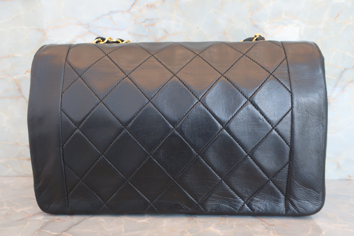 CHANEL/シャネル ダイアナマトラッセチェーンショルダーバッグ ラムスキン ブラック/ゴールド金具 ショルダーバッグ 700070093