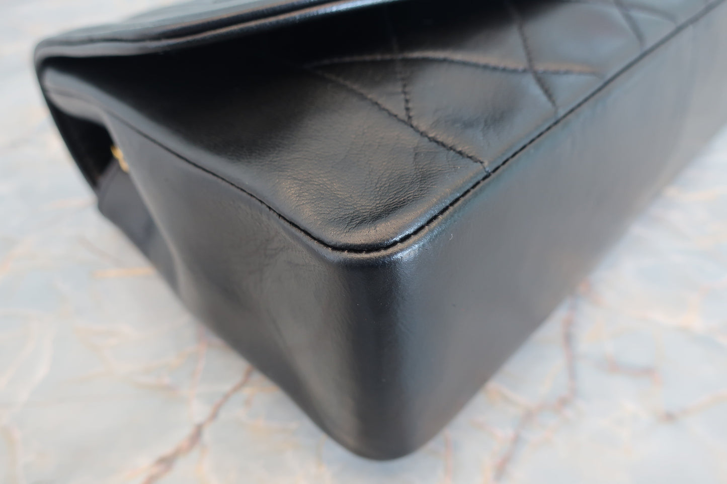 CHANEL/シャネル ダイアナマトラッセチェーンショルダーバッグ ラムスキン ブラック/ゴールド金具 ショルダーバッグ 700070093