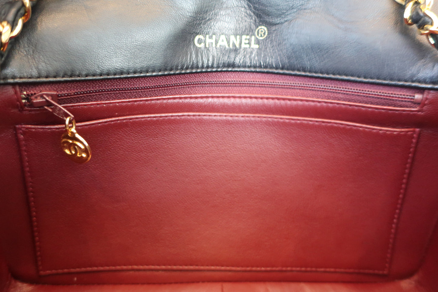 CHANEL/シャネル ダイアナマトラッセチェーンショルダーバッグ ラムスキン ブラック/ゴールド金具 ショルダーバッグ 700070093