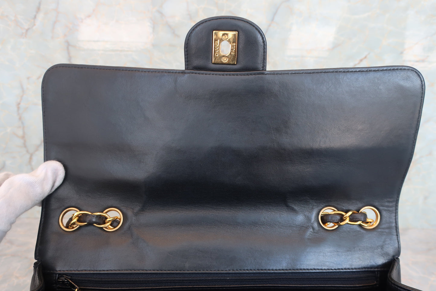 CHANEL/シャネル 中マトラッセシングルフラップチェーンショルダーバッグ ラムスキン ブラック/ゴールド金具 ショルダーバッグ 700070111