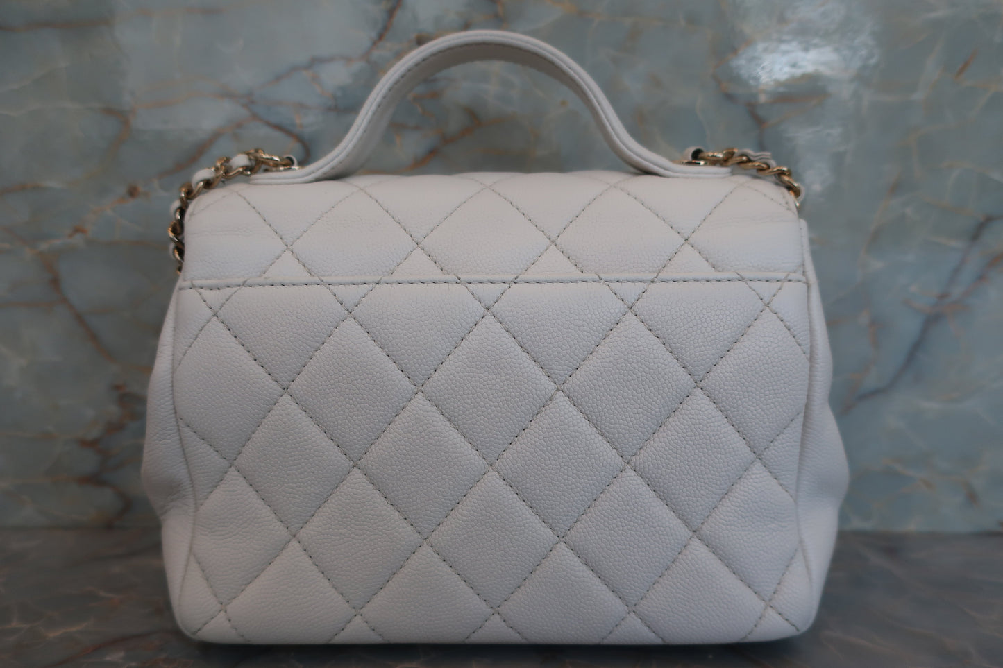 CHANEL/シャネル マトラッセショルダーバッグ キャビアスキン ホワイト/ゴールド金具 ショルダーバッグ 700070099