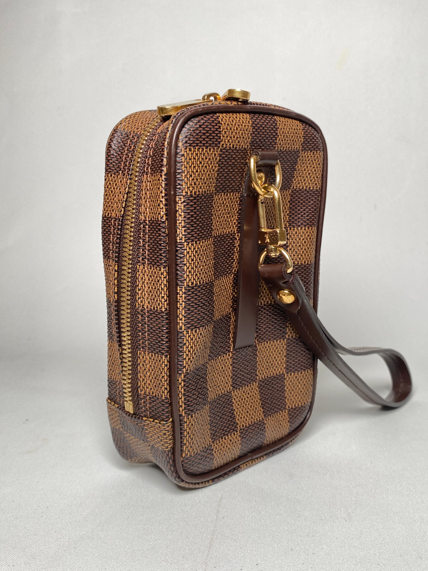LOUIS VUITTON - OKAPI ETUI DAMIER EBENE GM POUCH *RARE*