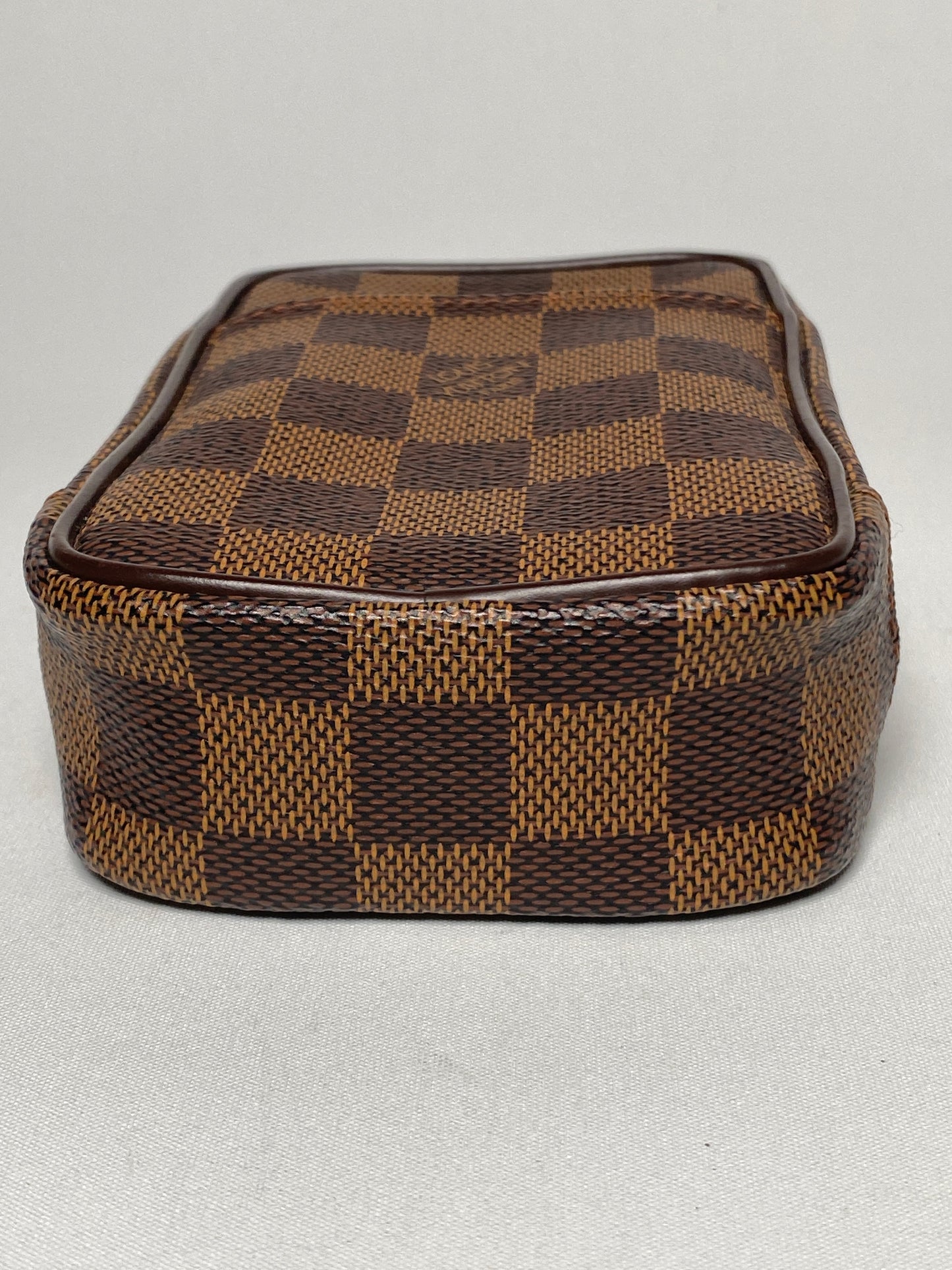 LOUIS VUITTON - OKAPI ETUI DAMIER EBENE GM POUCH *RARE*