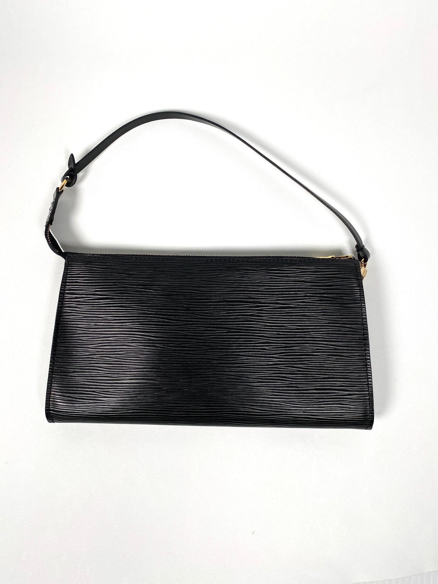 LOUIS VUITTON - POCHETTE ACCESSORIES IN NOIR EPI LEATHER