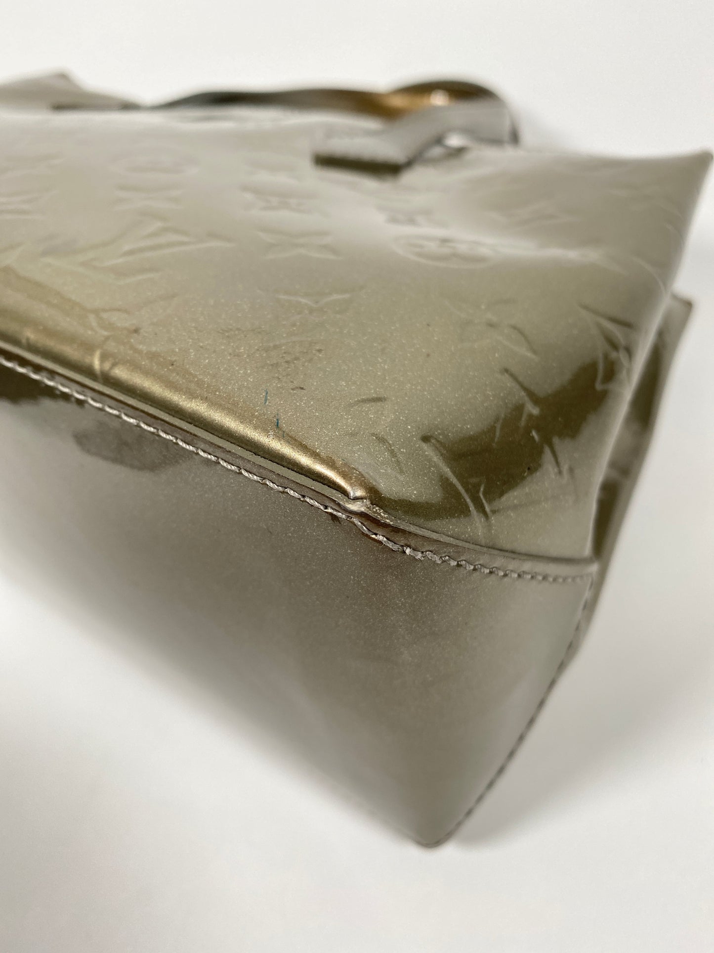 LOUIS VUITTON - WILSHIRE PM IN VERT BRONZE MONOGRAM VERNIS