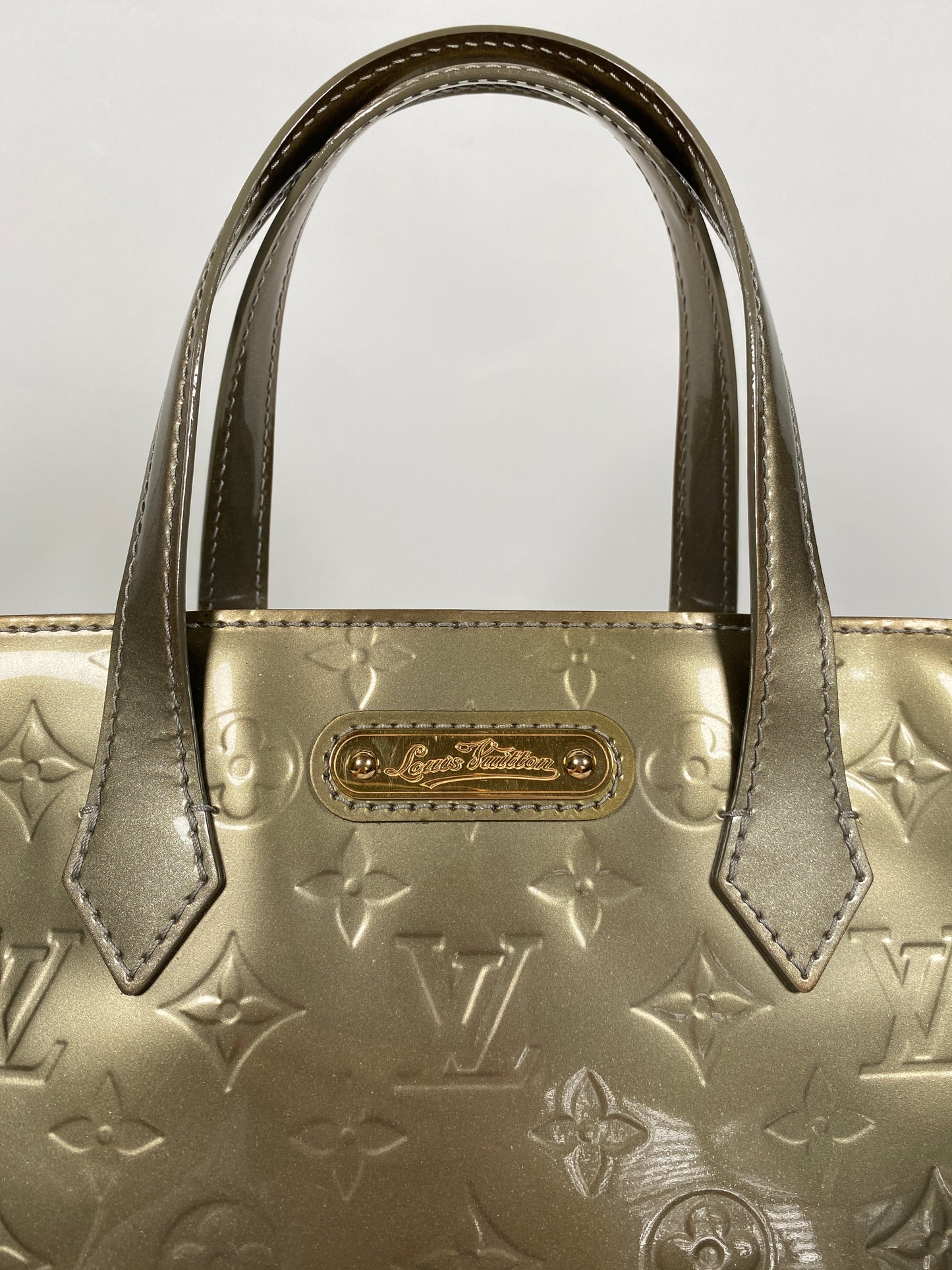 LOUIS VUITTON - WILSHIRE PM IN VERT BRONZE MONOGRAM VERNIS
