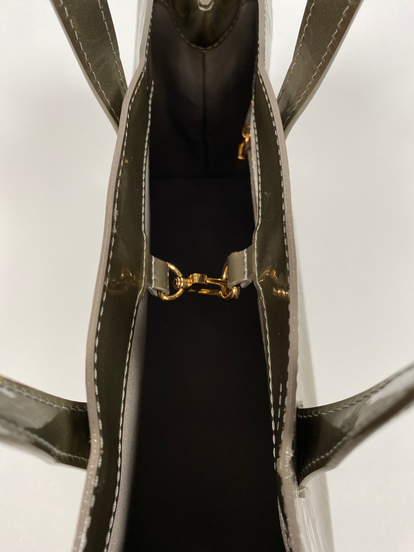 LOUIS VUITTON - WILSHIRE PM IN VERT BRONZE MONOGRAM VERNIS