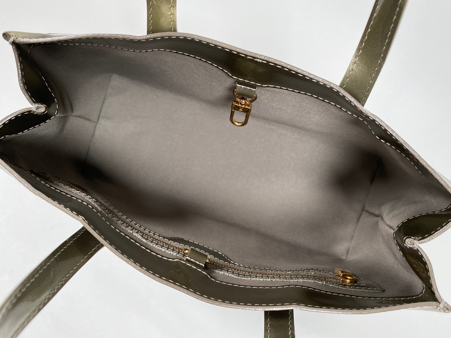 LOUIS VUITTON - WILSHIRE PM IN VERT BRONZE MONOGRAM VERNIS