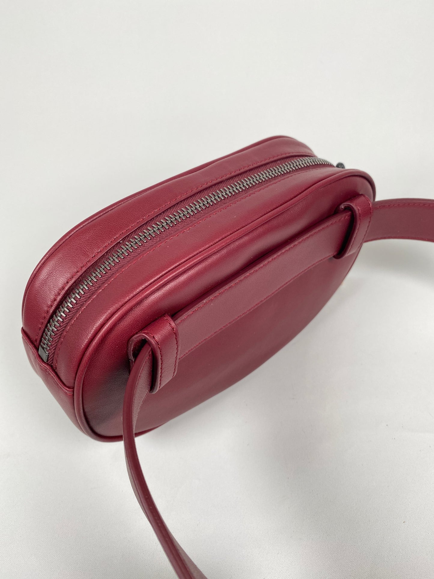 BOTTEGA VENETA - INTRECCIATO WEAVE BELT BAG MAROON - NEW WITH TAGS