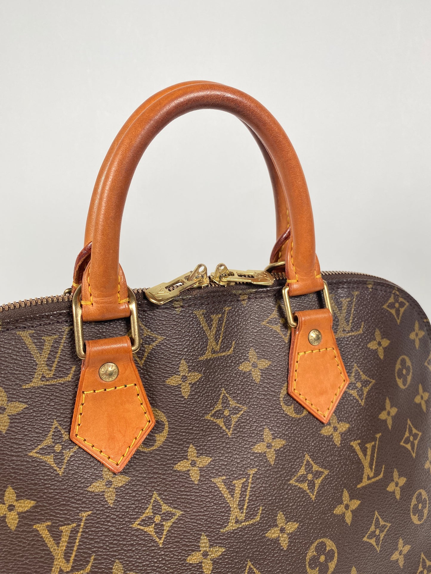 LOUIS VUITTON - ALMA PM HANDBAG MONOGRAM CANVAS - YR 1996