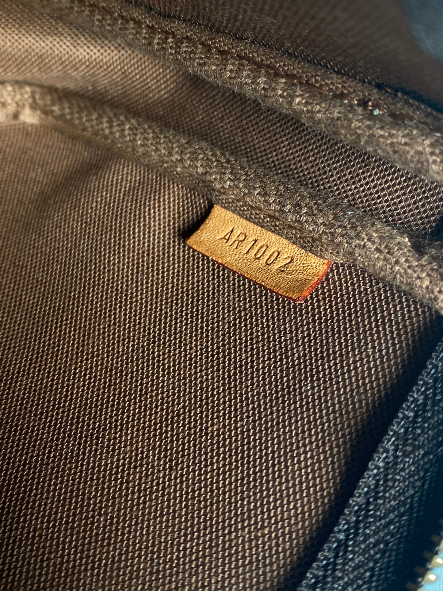 LOUIS VUITTON - MONOGRAM CANVAS POCHETTE ACCESSORIES