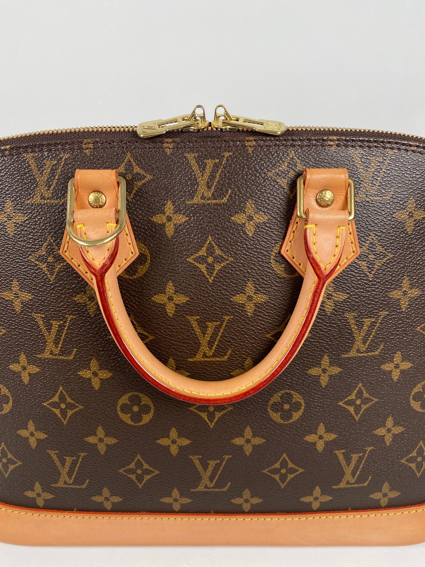 LOUIS VUITTON - VINTAGE ALMA PM IN MONOGRAM CANVAS - YR 2000