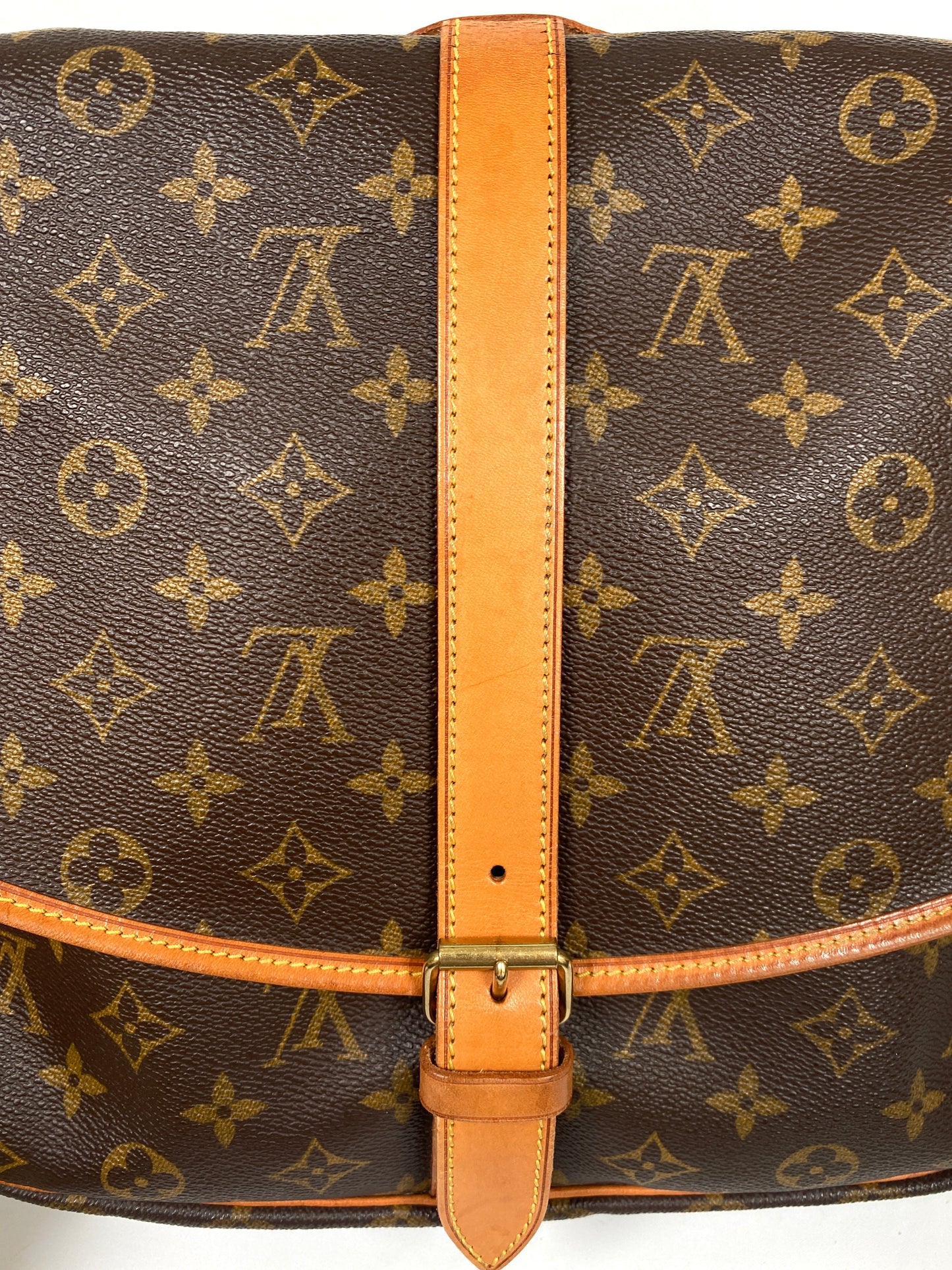 LOUIS VUITTON - MONOGRAM CANVAS SAUMUR 35 BAG - YR 1997